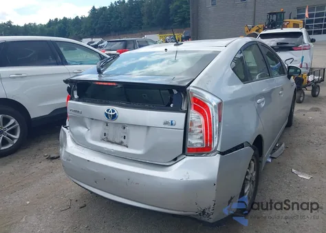 2012 Toyota Prius Three z USA, uszkodzony, nr VIN JTDKN3DU8C5496083